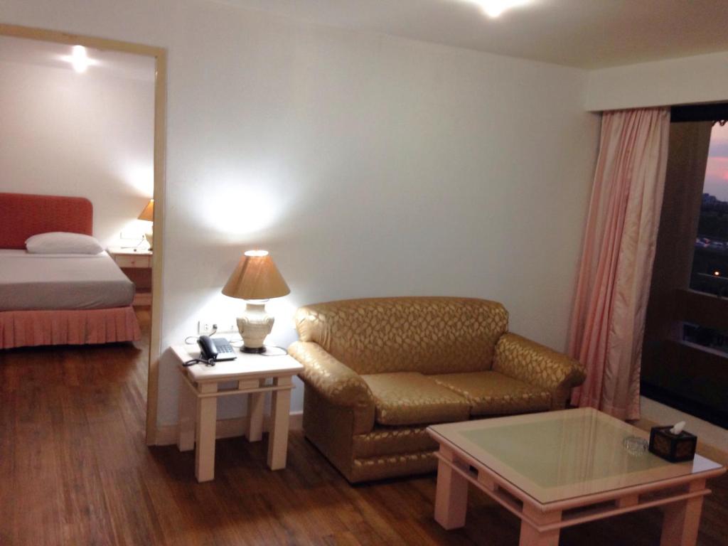 Сьюит (Полулюкс), LEE PLACE HOTEL