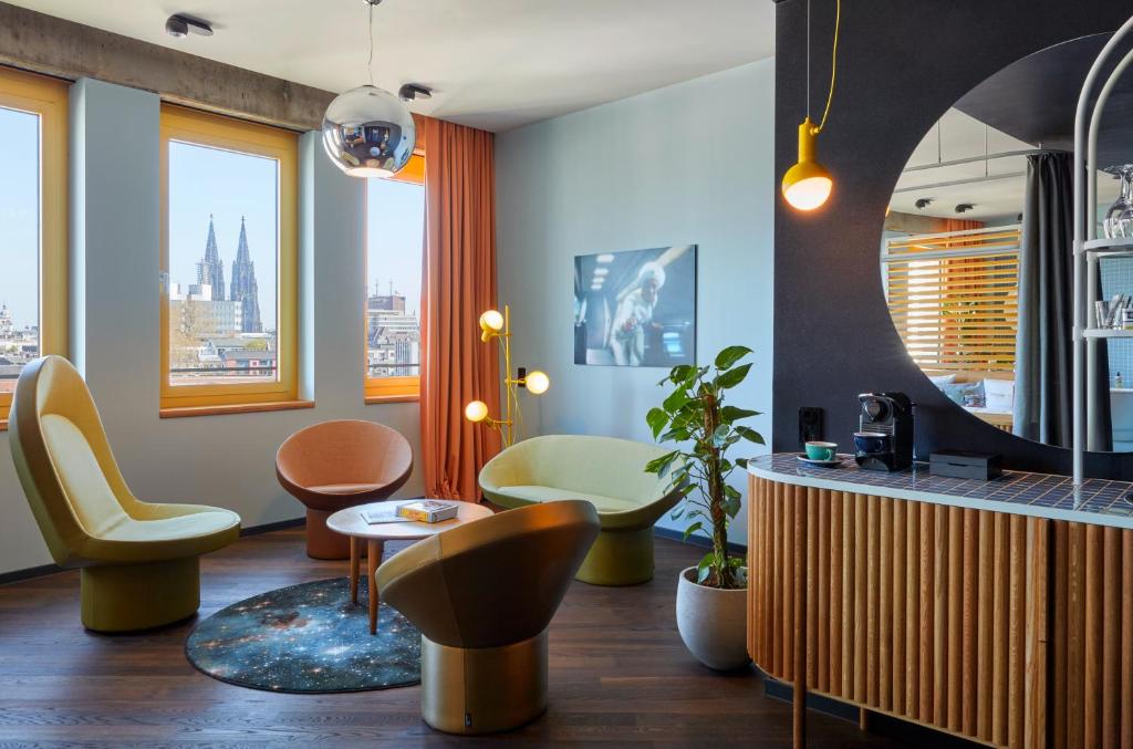 Трехместный (Большой номер), 25hours Hotel The Circle