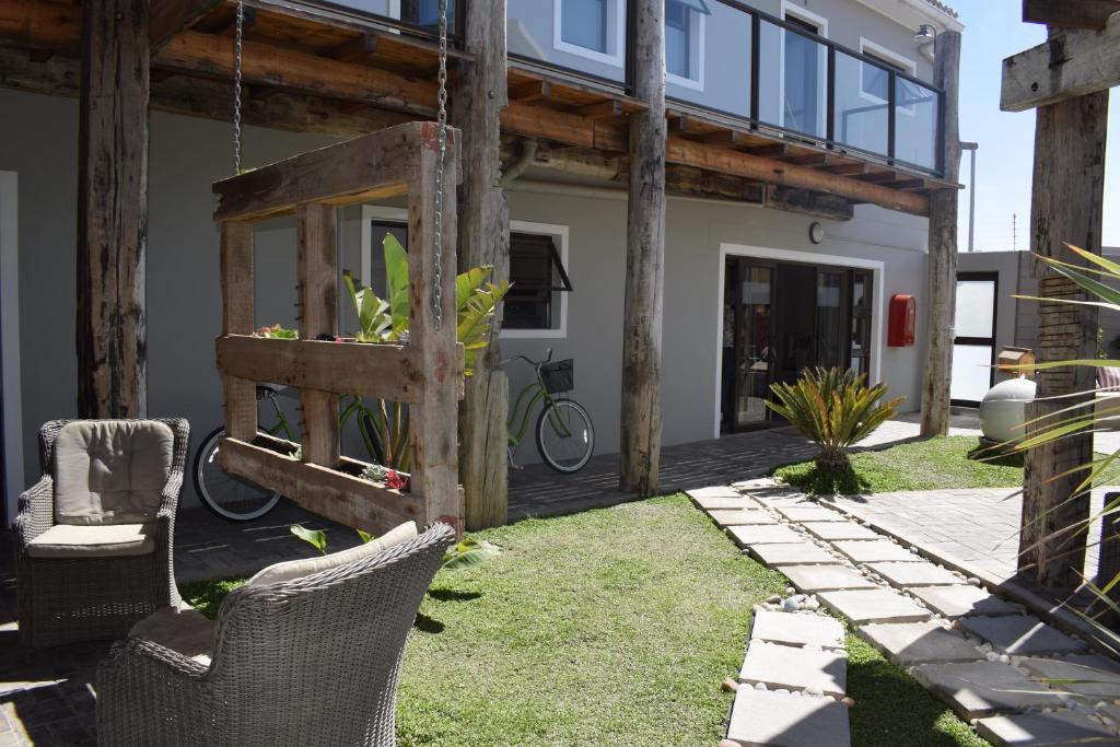 Driftwood Guesthouse photo 4