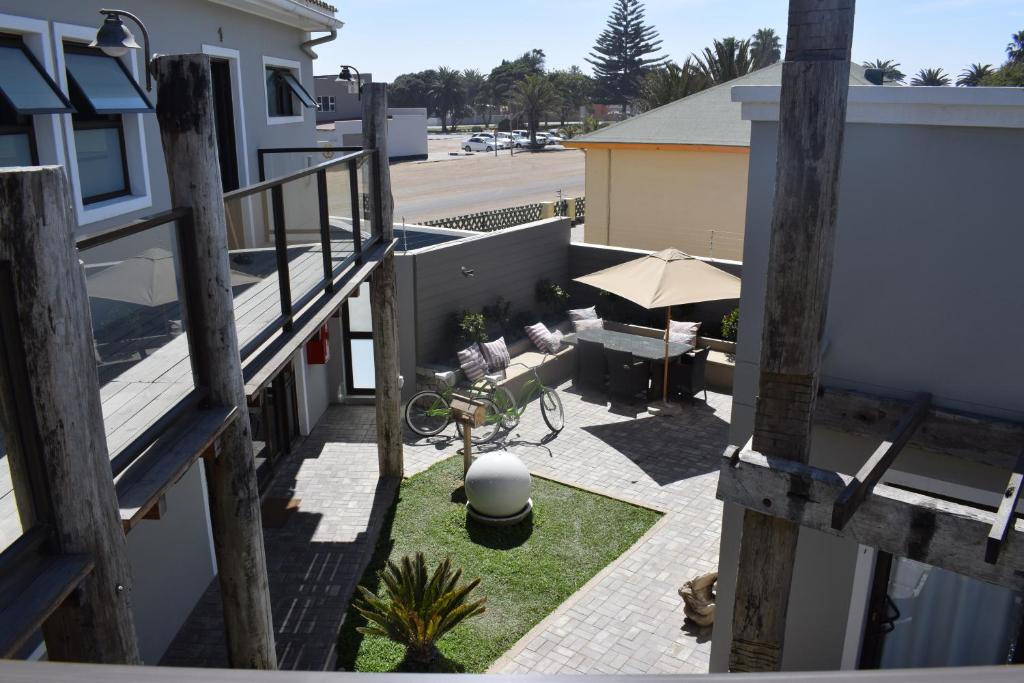 Driftwood Guesthouse photo 2