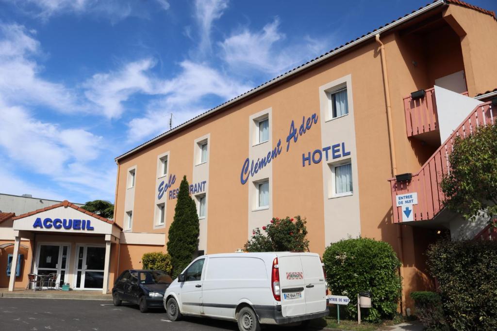 Hôtel Restaurant Clément ADER photo 3
