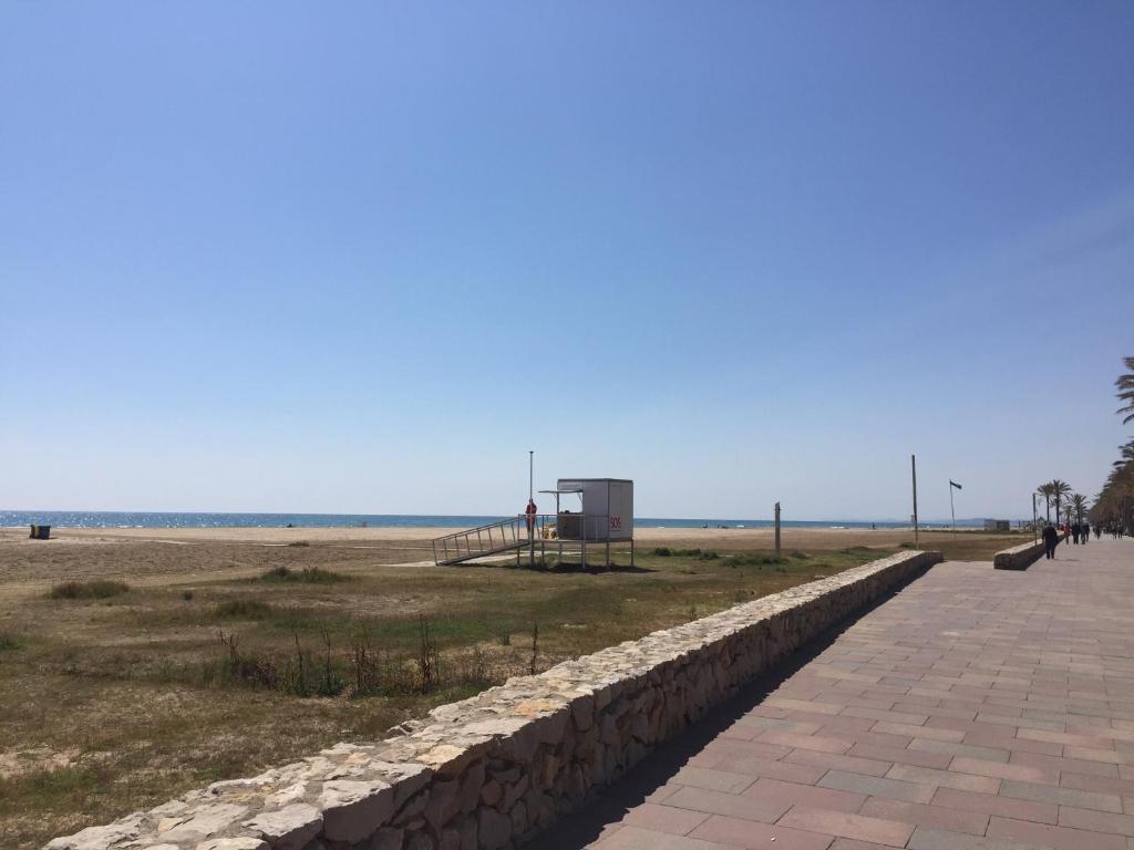 Nice apartment 80 meters from the beach - Tap to explore photos