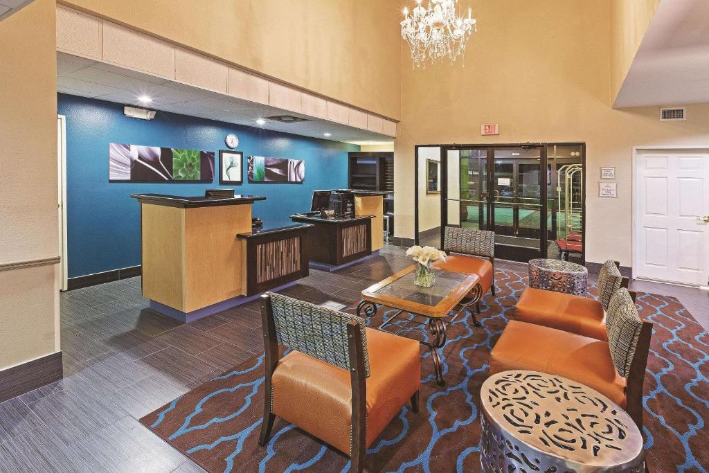 La Quinta by Wyndham Pasadena photo 4