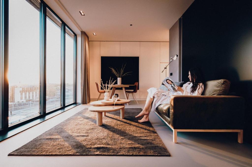 CREATIVE VALLEY NEST – Luxury Rooftop Apartments