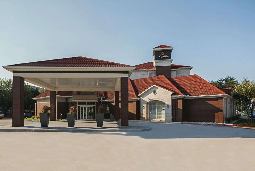 La Quinta by Wyndham Dallas Plano West photo 1