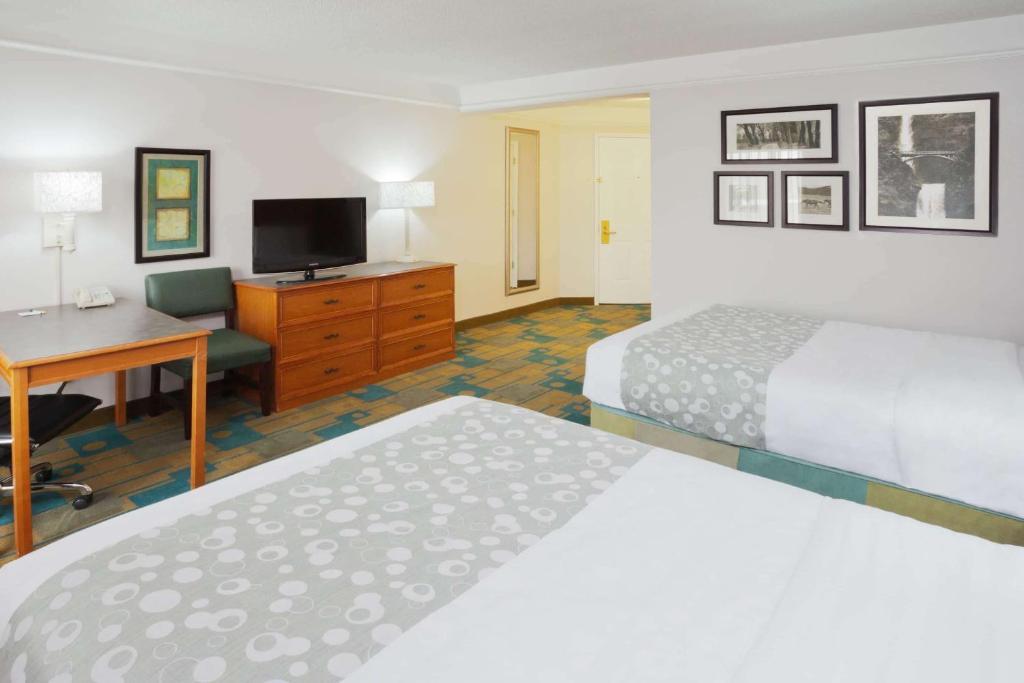 Двухместный (Двухместный номер с 2 двуспальными кроватями), La Quinta by Wyndham Salt Lake City Airport