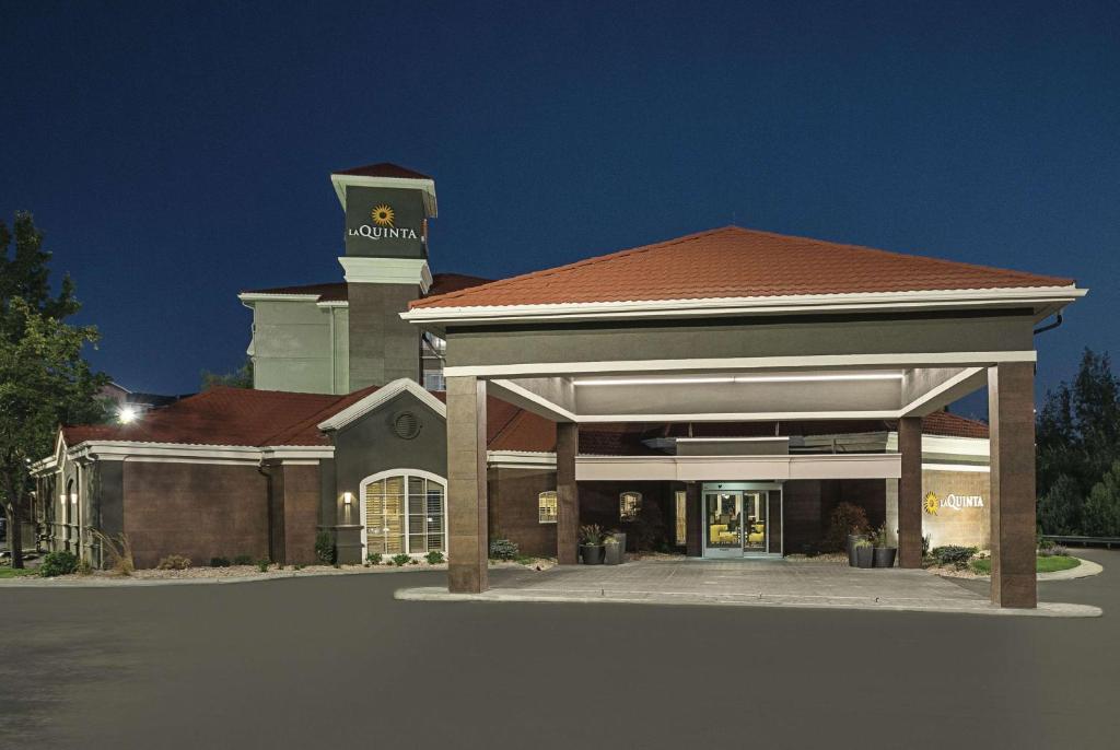 La Quinta Inn & Suites by Wyndham Orem University Pwy/Provo image