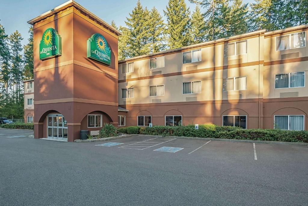 La Quinta Inn by Wyndham Olympia - Lacey image