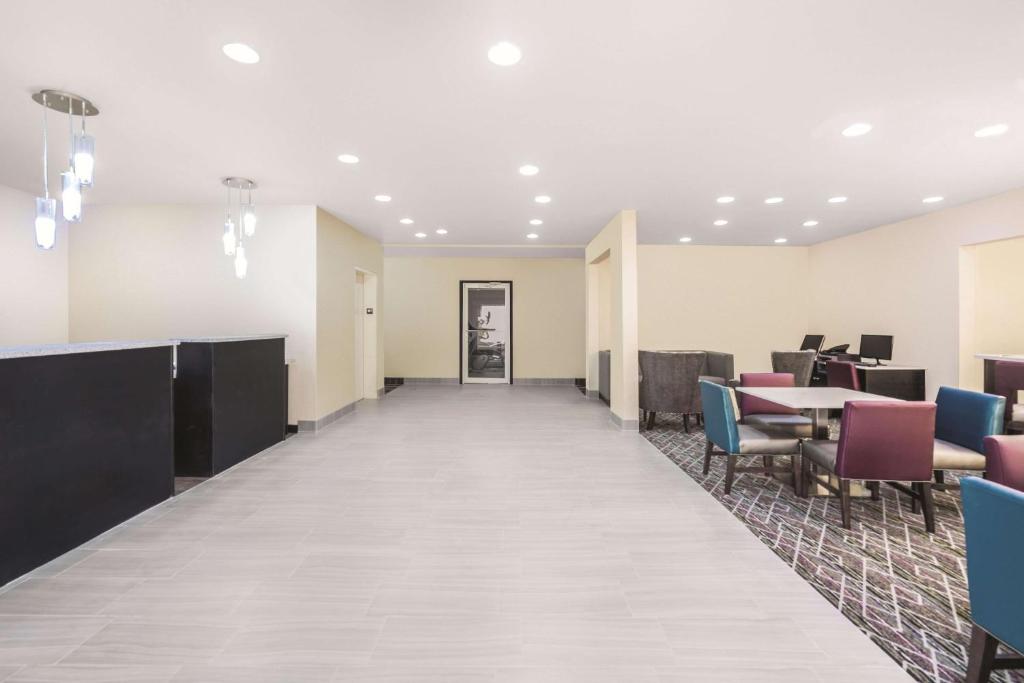La Quinta by Wyndham Rome photo 3