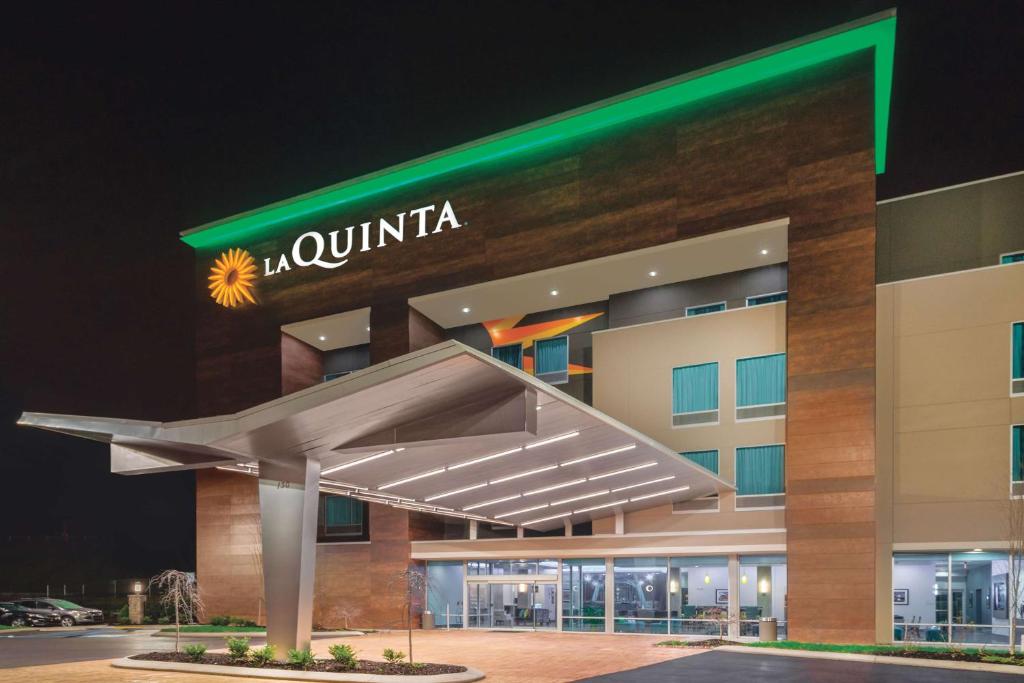 La Quinta by Wyndham Cleveland TN photo 1