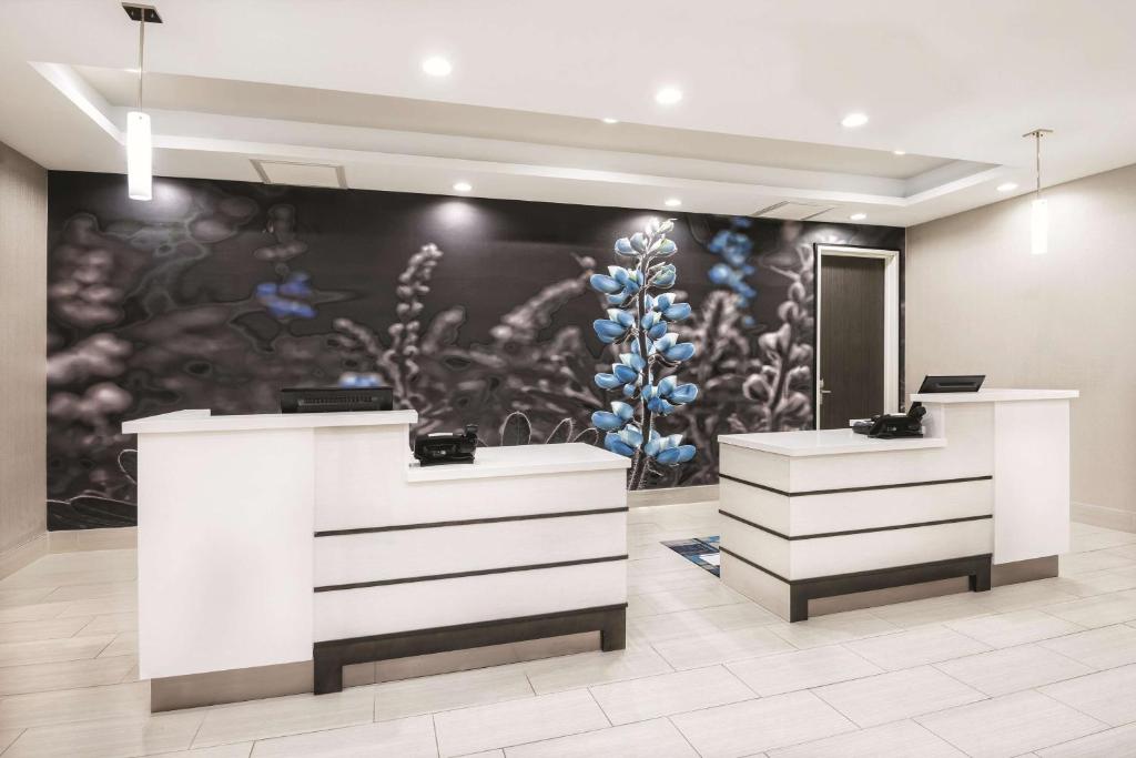La Quinta by Wyndham Odessa North - Sienna Tower photo 4