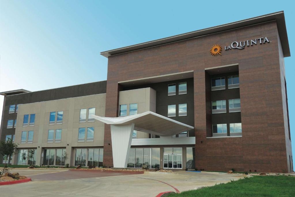 La Quinta by Wyndham Amarillo Airport photo 4