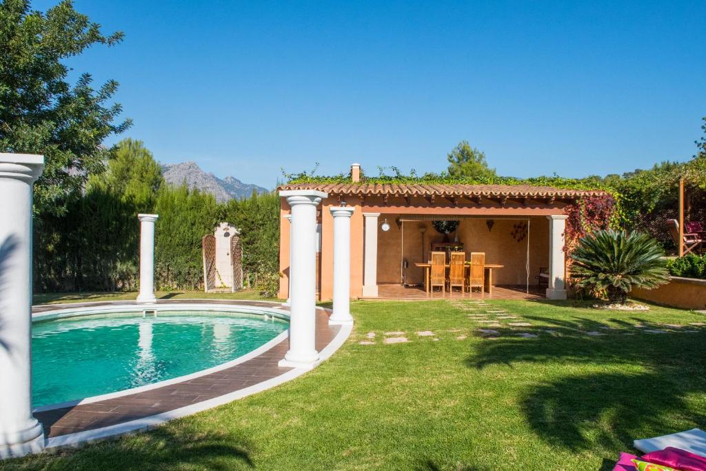 Alzina Villa 5 bedrooms with pool in Sa Coma Bunyola at the foot of the Sierra de Tramuntana but close to Palma photo 4