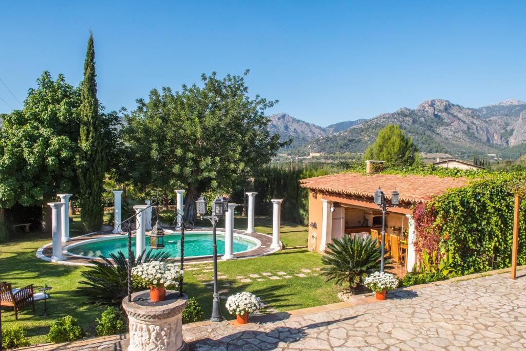 Alzina Villa 5 bedrooms with pool in Sa Coma Bunyola at the foot of the Sierra de Tramuntana but close to Palma photo 2