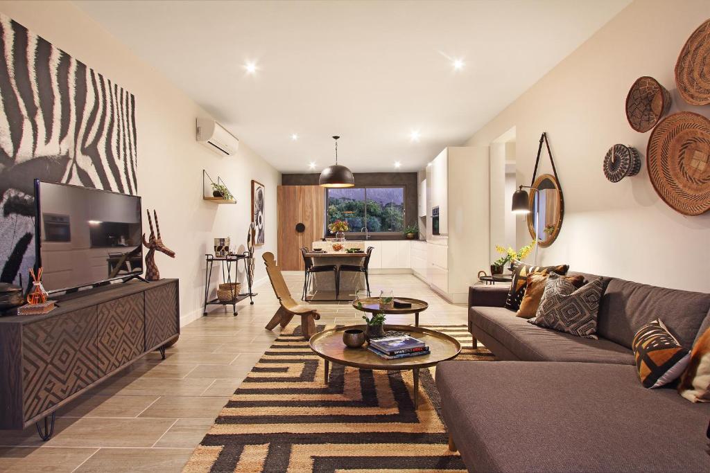 Rainbow Residence photo 1