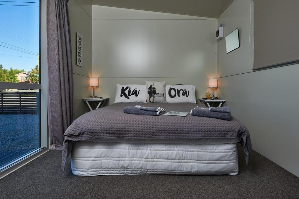 WanaHaka - Lake Wanaka & Town at your door photo 4
