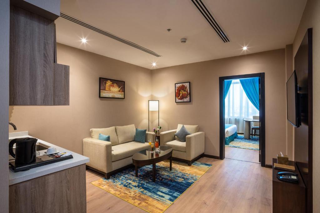 Naviti Warwick Dammam photo 3
