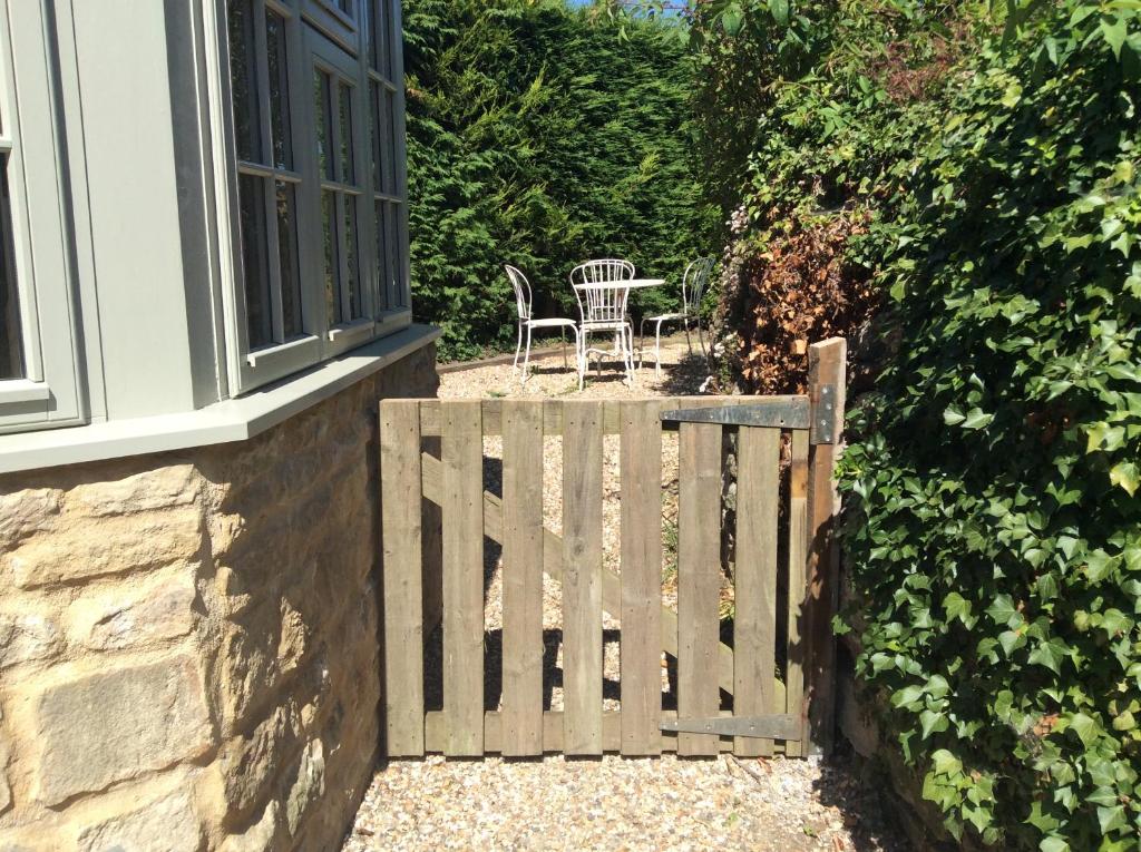 Annex Fishers Yard photo 3