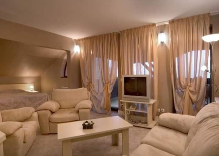 Hotel Temenuga photo 1