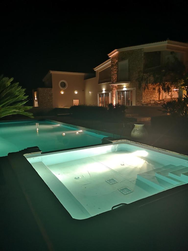 Luxury Villa Flora Kiparissia photo 1