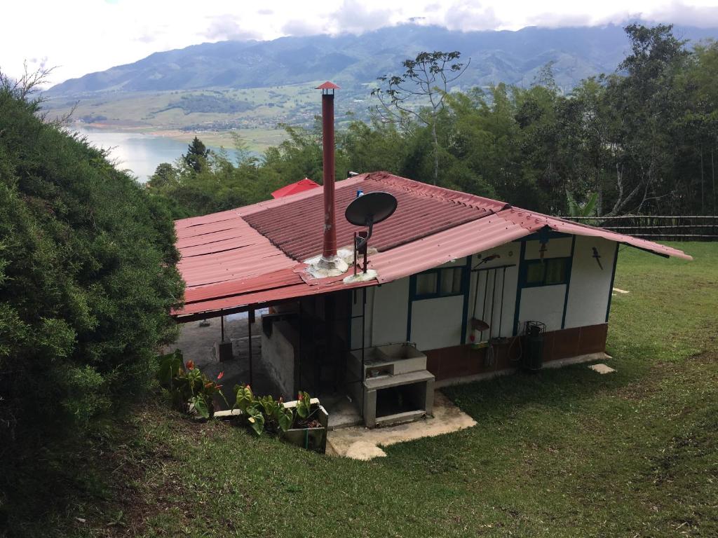 La cabaña del lago Calima photo 2
