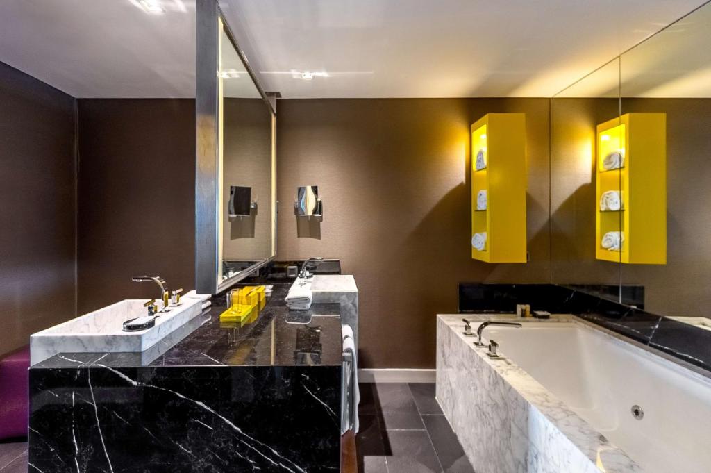 Hyatt Centric Montevideo Room Type - King Suite