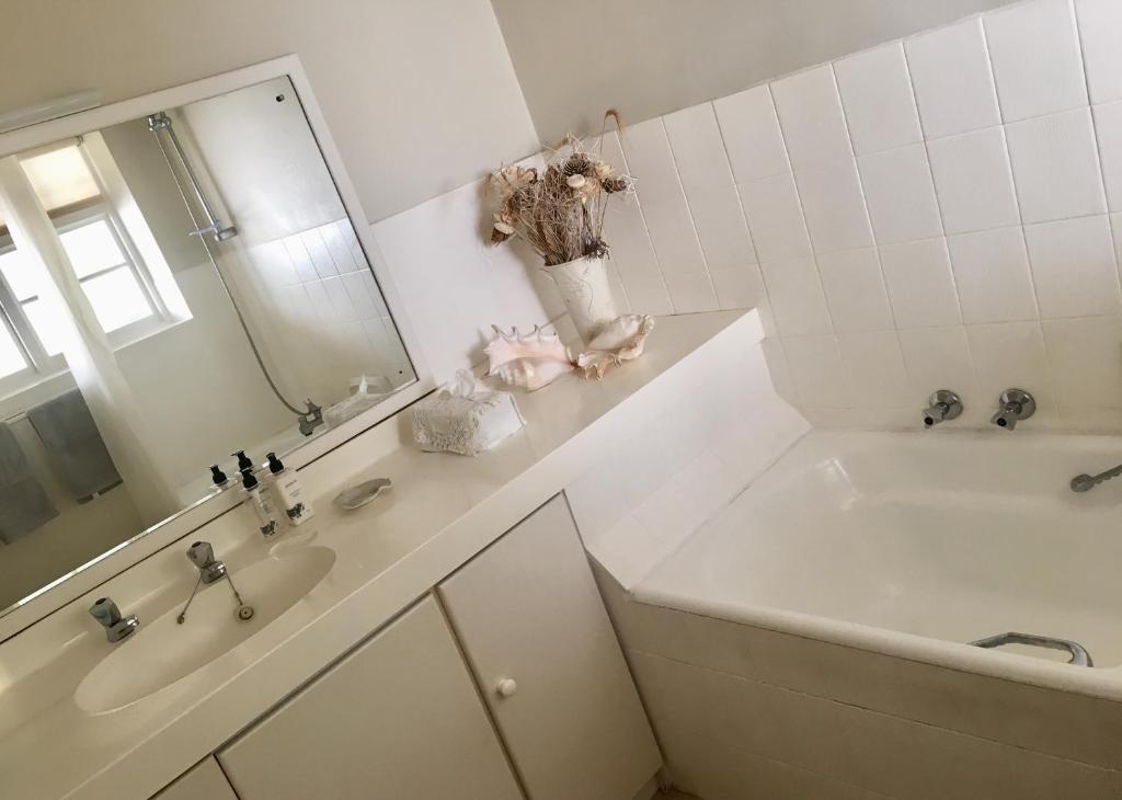 On The Square Luxury Apartment photo 4