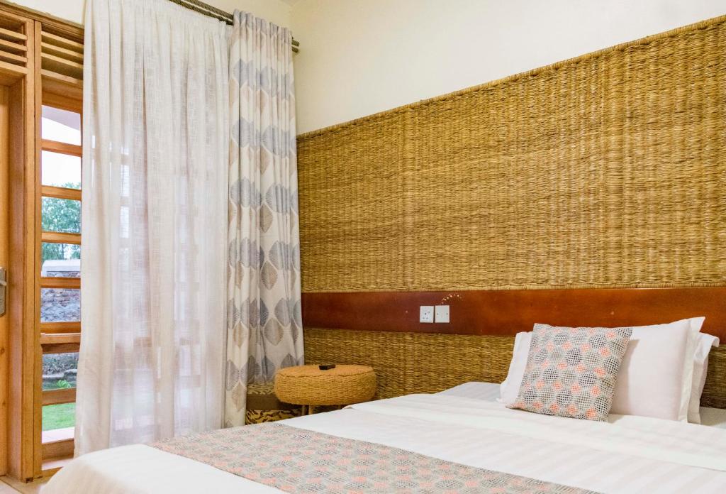 Tooro Fairway Hotel photo 1