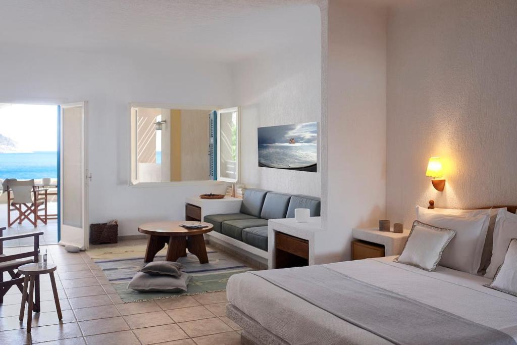 Plaka Sea Front Residence photo 4