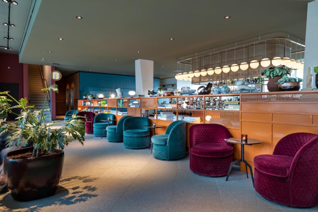 Olympic Hotel photo 3