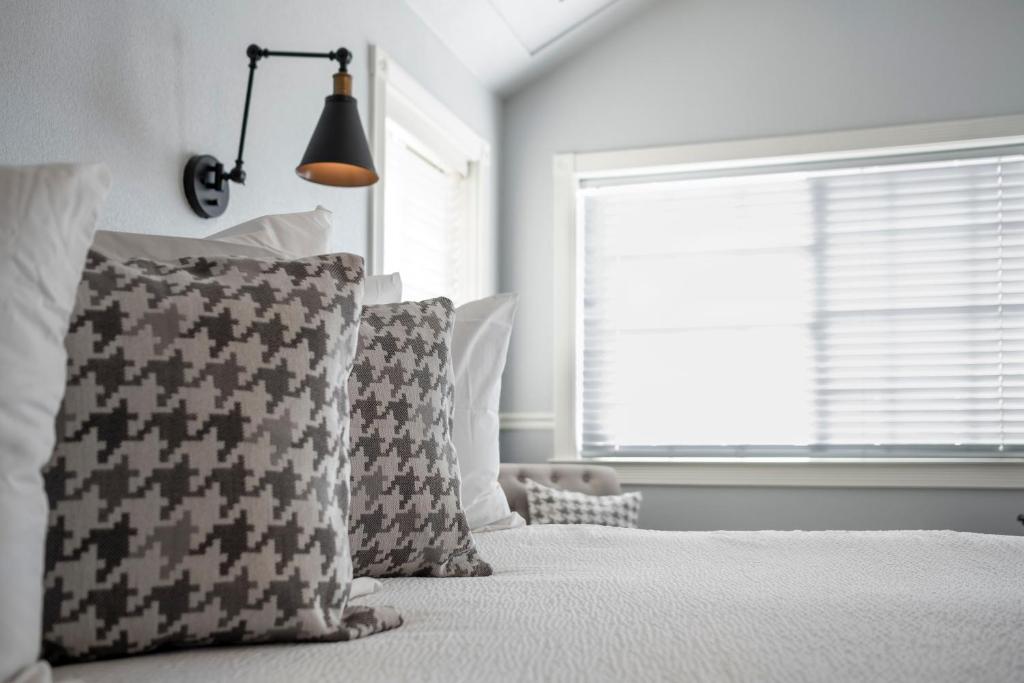 Hounds Tooth Inn photo 3