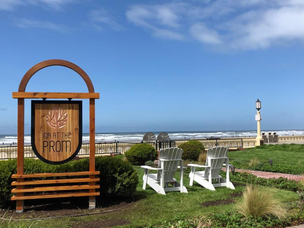 Inn at the Prom Oceanfront Seaside image