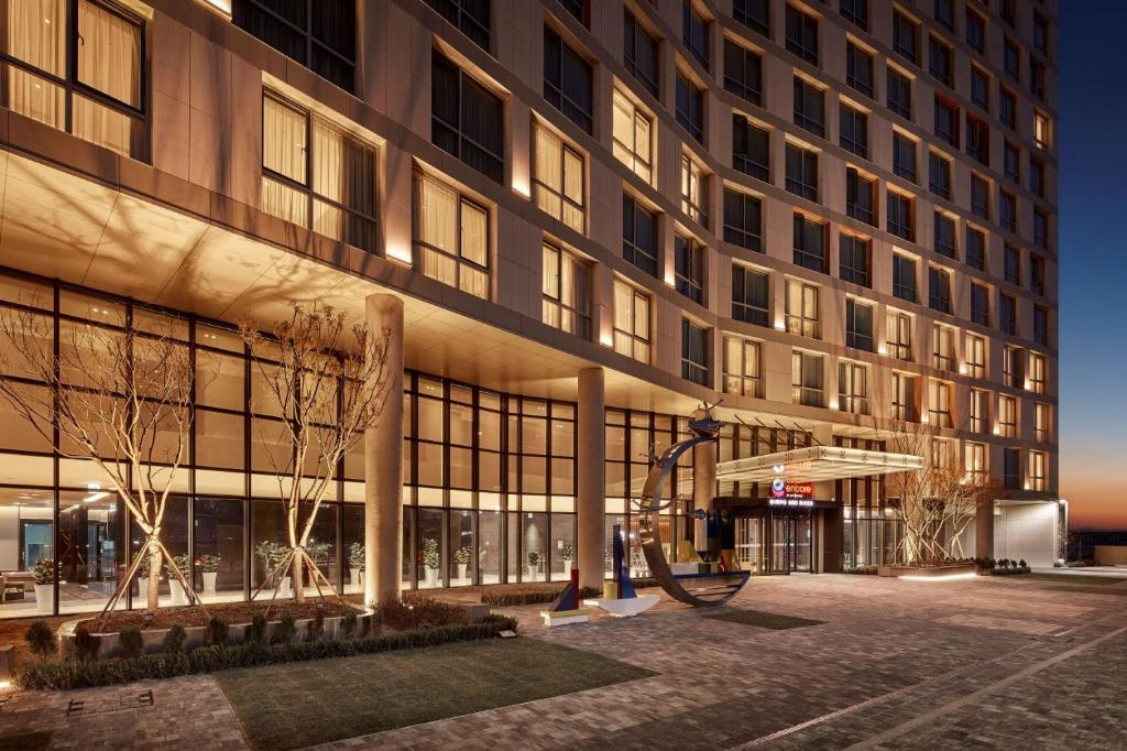 Ramada Encore by Wyndham Gimpo Han River Hotel photo 1