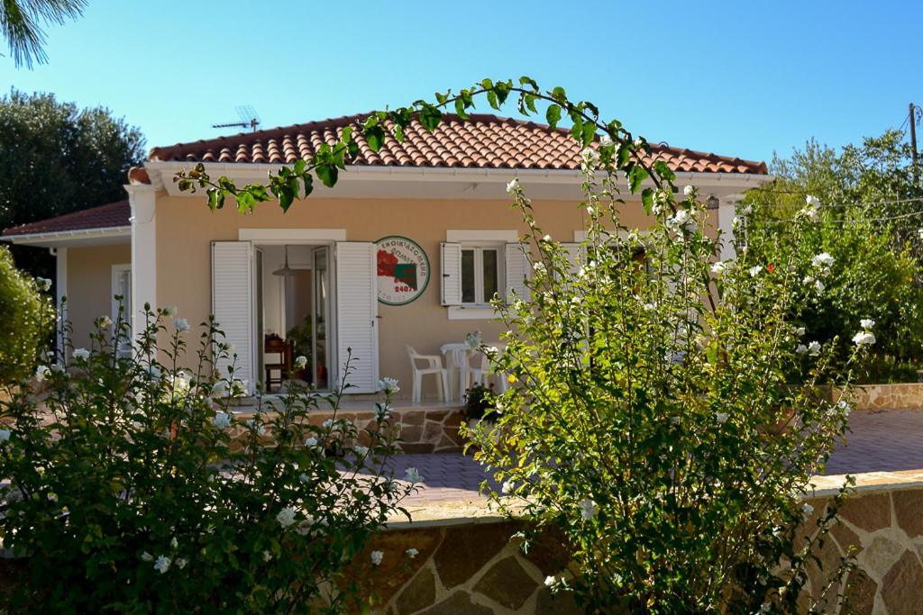 Cottage Sakkatos photo 2