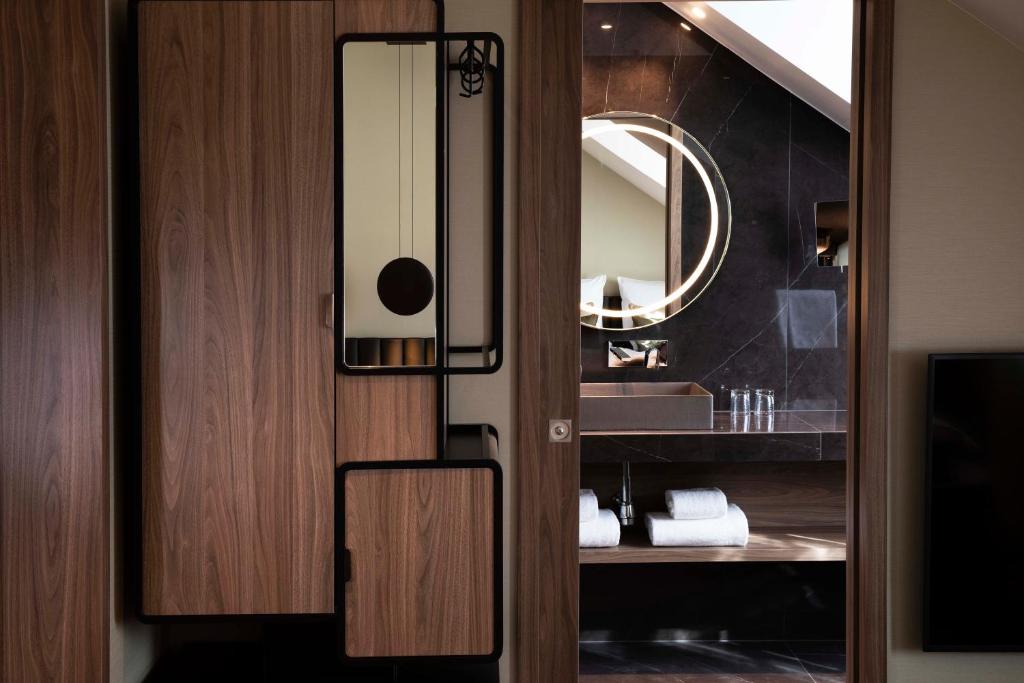 Двухместный (Представительский двухместный номер с 1 кроватью), Hotel D Geneva