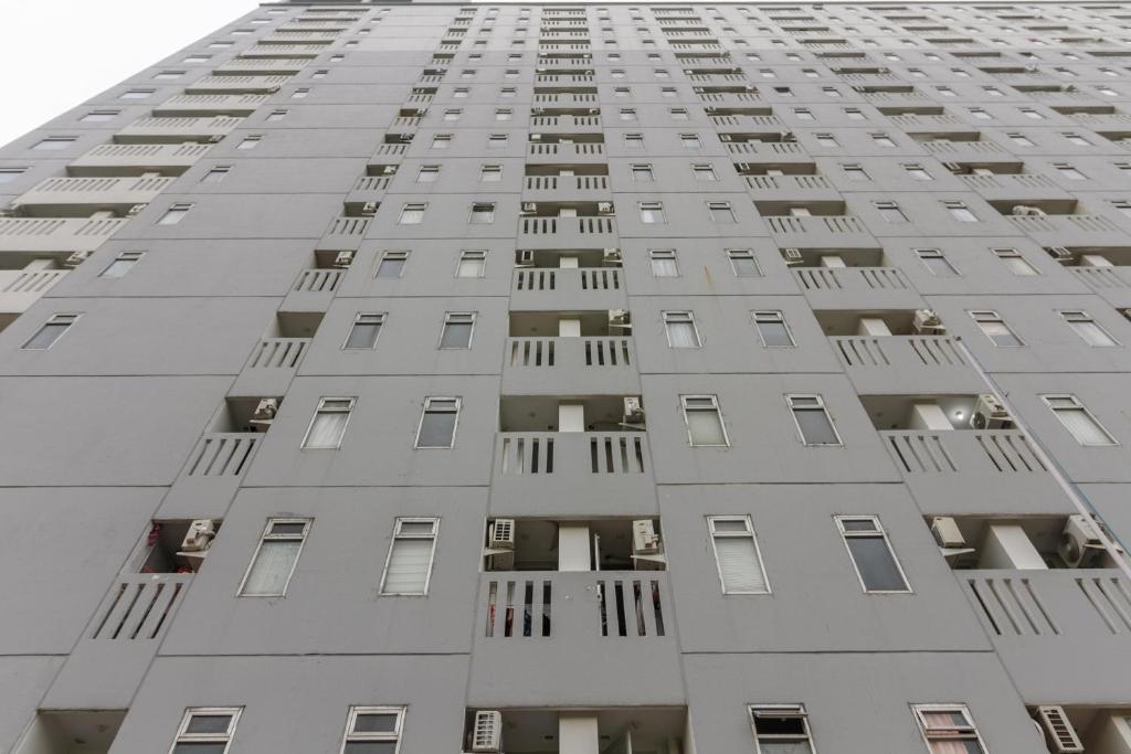 RedDoorz Apartment @ Dramaga Tower photo 4