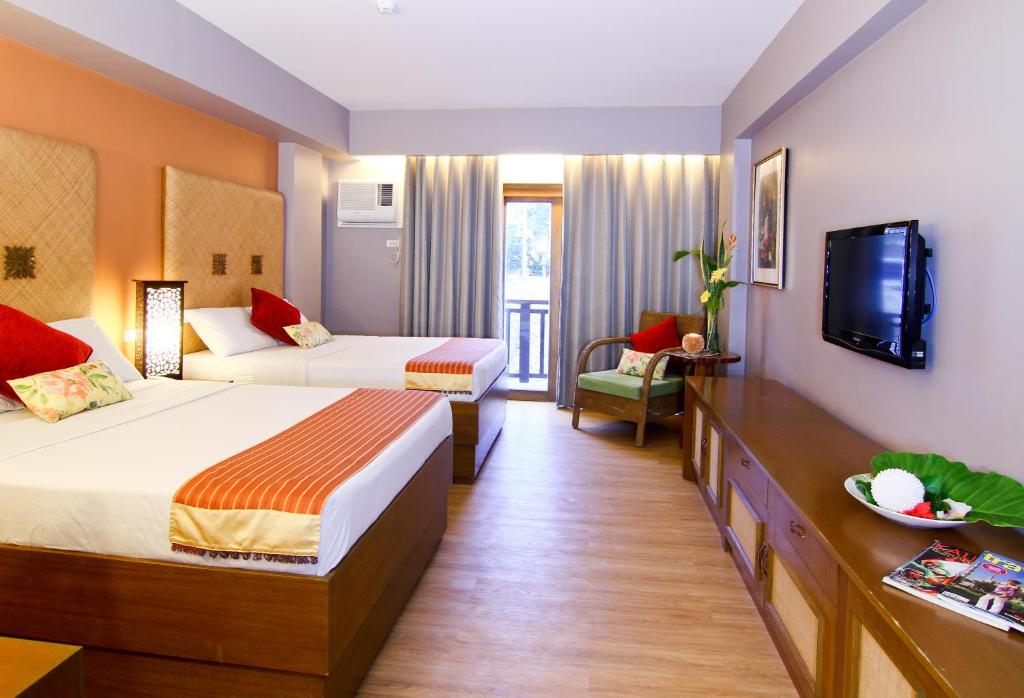 Boracay Tropics Resort Hotel photo 2