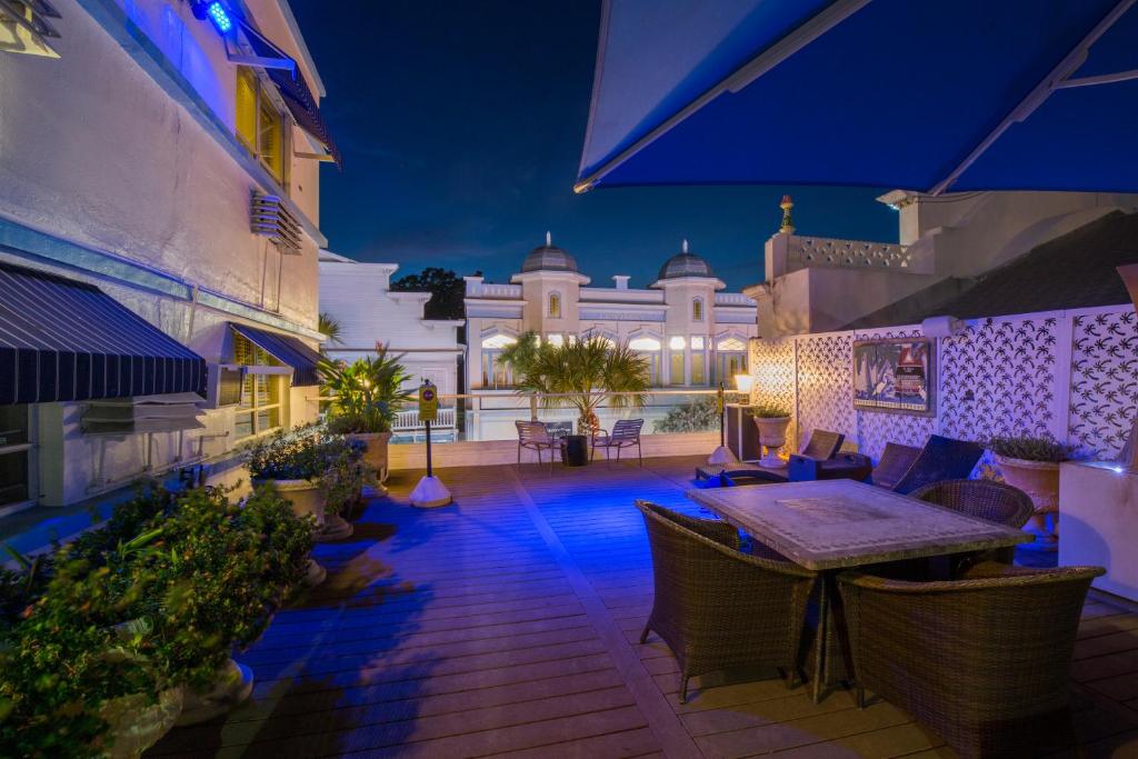 Pegasus International Hotel image
