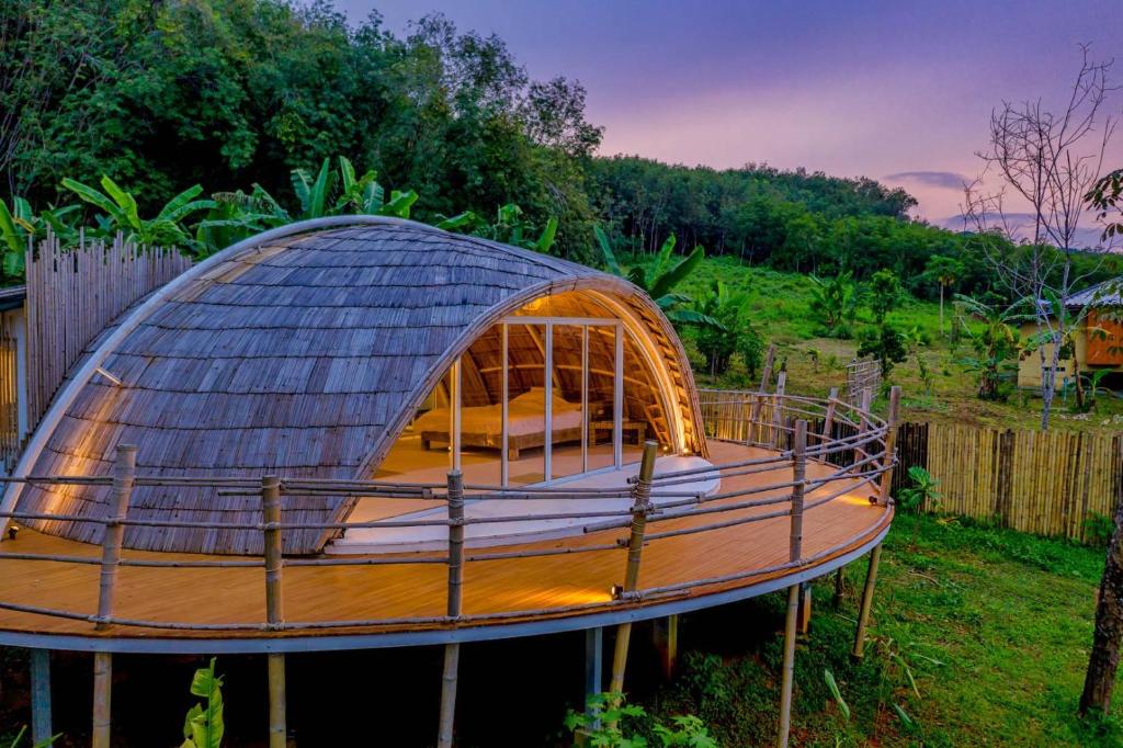 Jaiyen Eco Resort photo 2