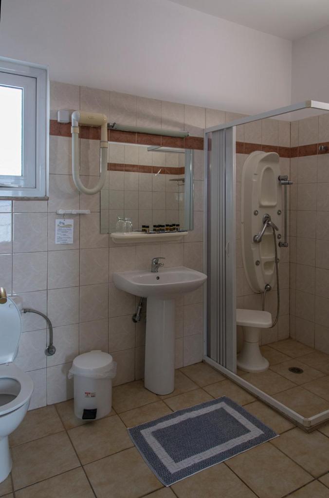 Hotel Kiani Akti photo 2