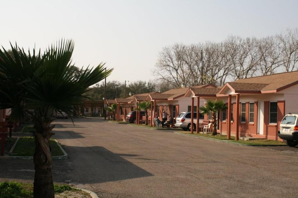 Bayfront Cottages image