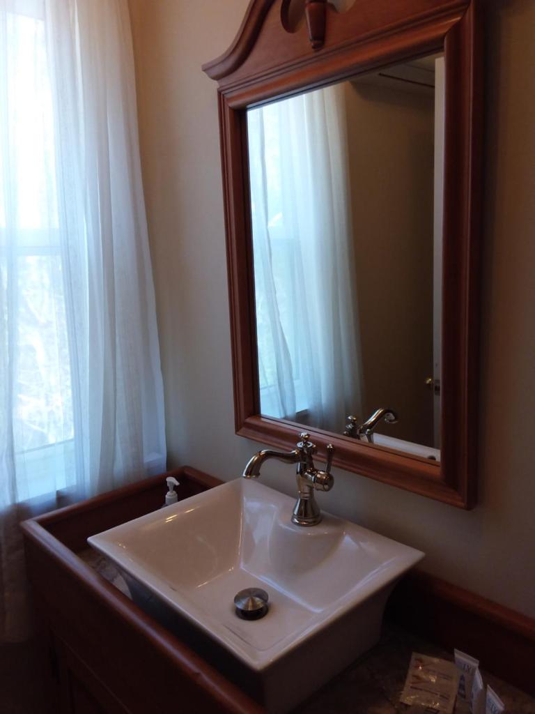 Chestnut Lane Bed and Breakfast photo 1