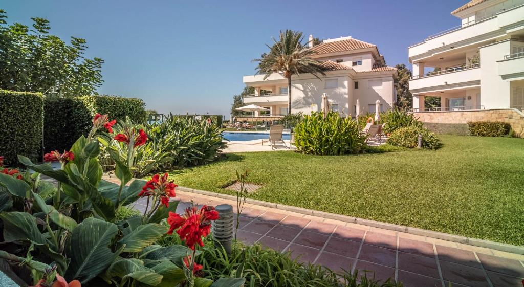 Apt 102 Guadalmansa Playa, Heaven Beach Apartments photo 4
