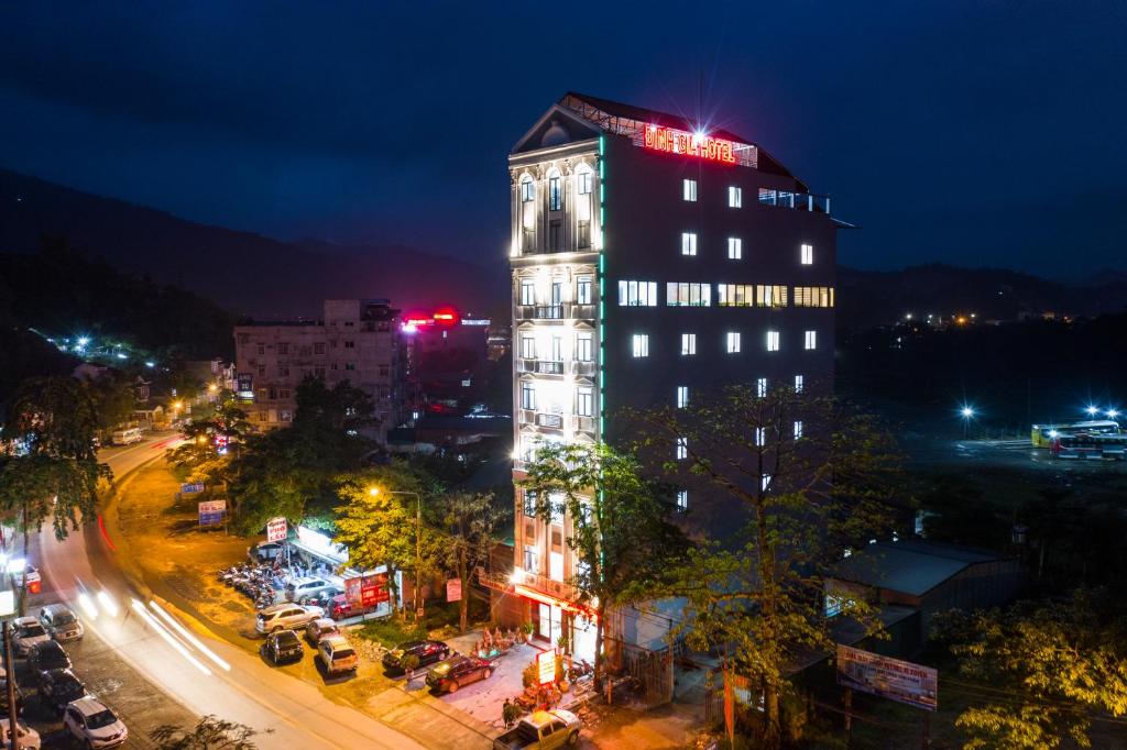 Đinh Gia Hotel