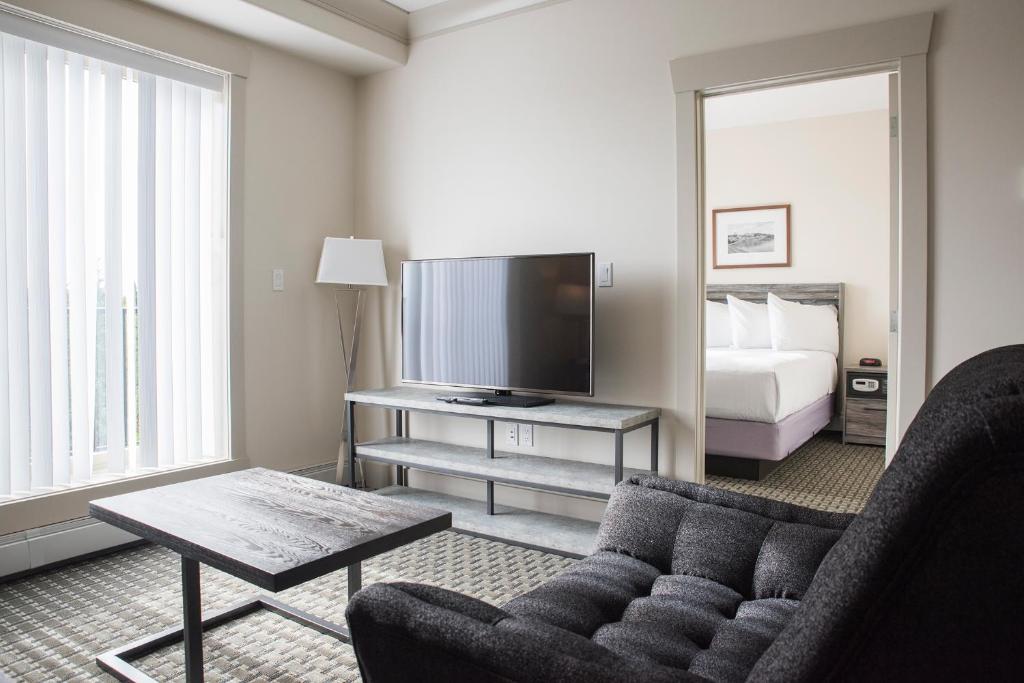 Chateau Nova Yellowknife photo 3