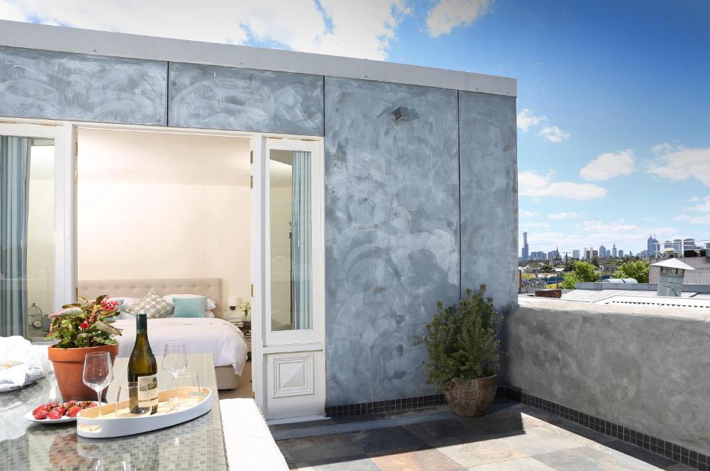 Studio 8 - Penthouse photo 4