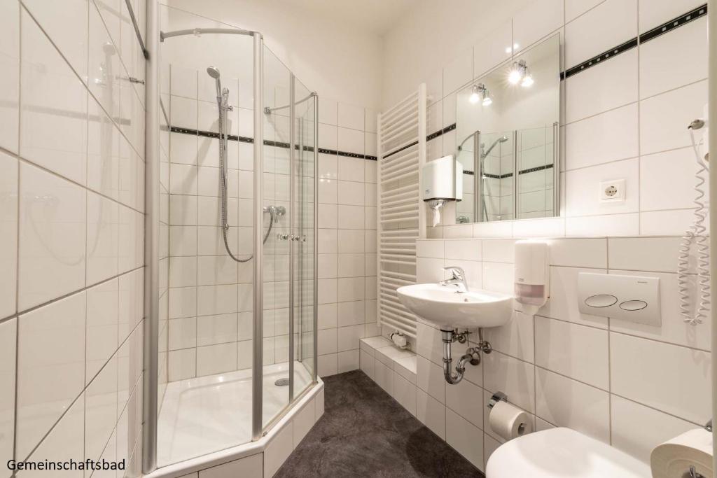 Двухместный (Двухместный номер с 1 кроватью и общей ванной комнатой), City Hotel Mozart