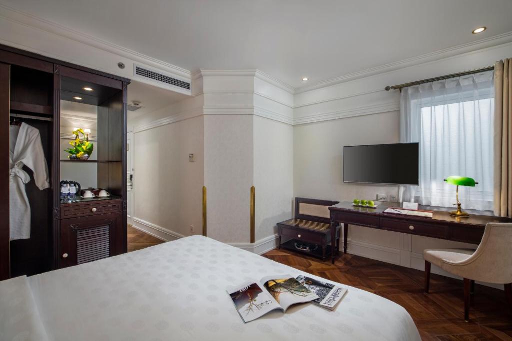 Двухместный (Special Offer - 24h Stay - Standard Double or Twin Room), Silk Path Boutique Hanoi
