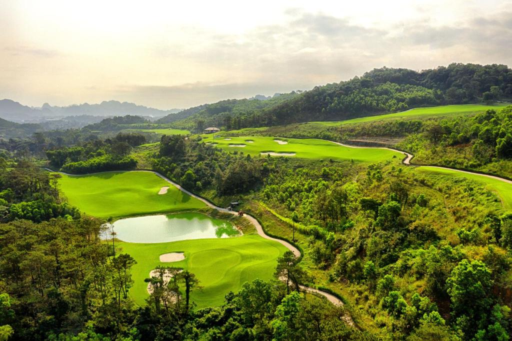 FLC Halong Bay Golf Club & Luxury Resort