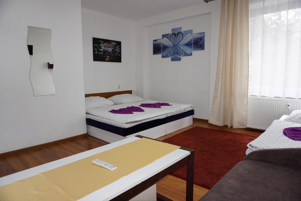 Четырехместный (Четырехместный номер), Hotel Guľa